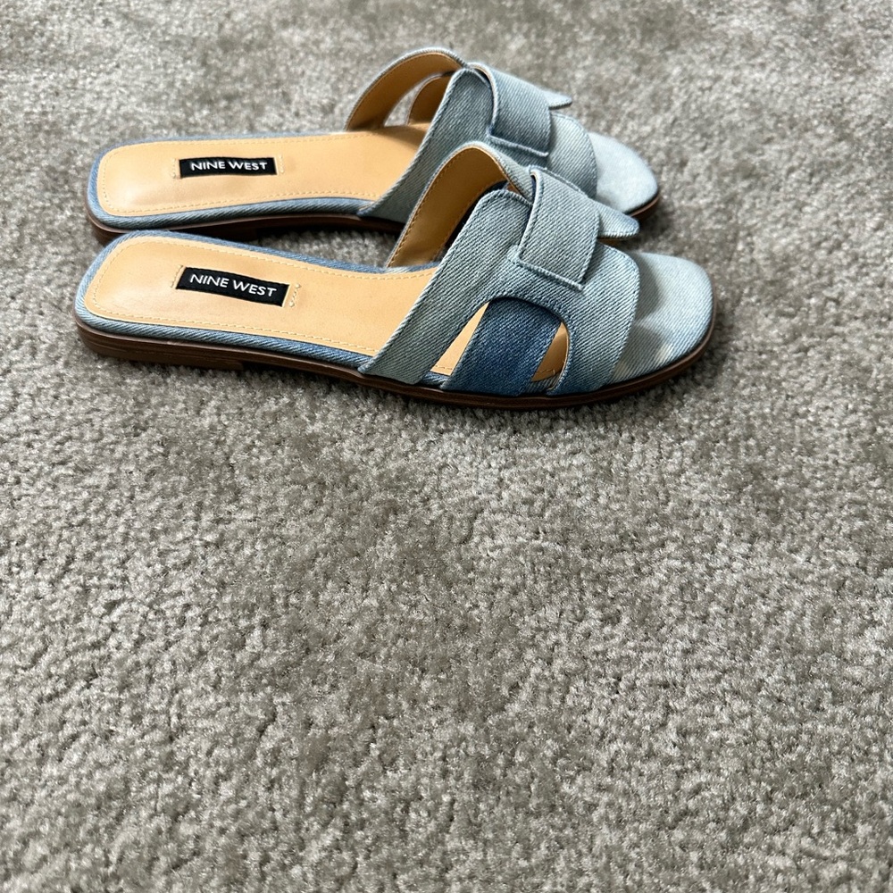 Nine West Light Blue Denim Interlocking Strap Slide Sandals Size 8 - Picture 5 of 7